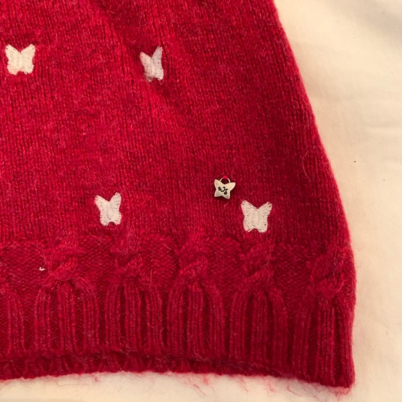 White stuff red sweater with white embroidered butterflies. Size 6 - Picture 4 of 6